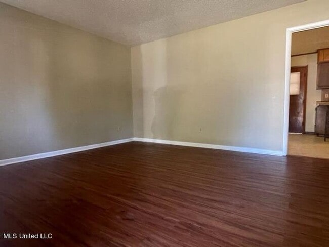 Photo - 3 Bed 1.5 Bath in Gulfport