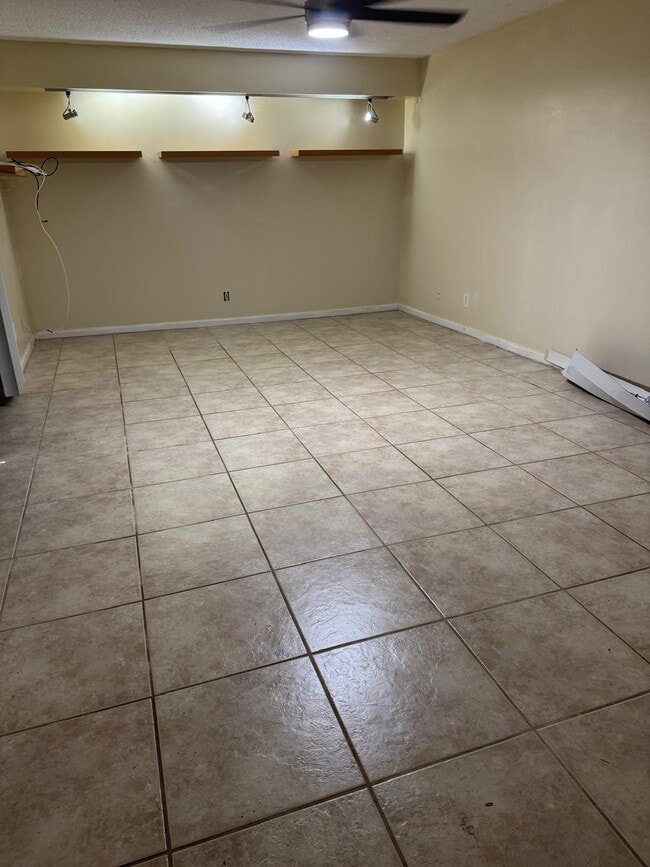 Photo - 730 NW 98th Cir