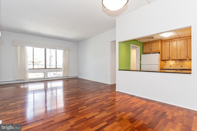 Photo - 1 Markham Rd Unit 2F