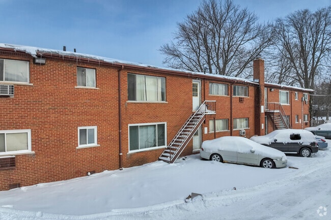 Photo - 17161 Denver St