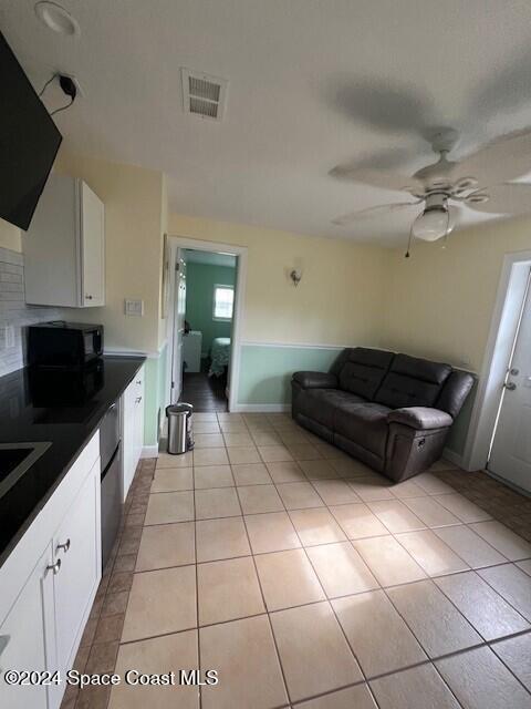 Photo - 303 Amherst Ave