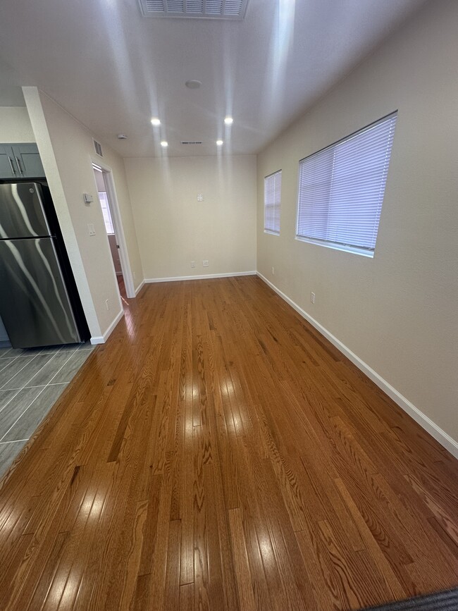 Photo - 4027 Fullington St Unidad 4027 fullington street