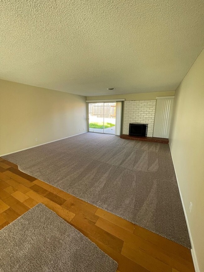 Photo - Great location in Camarillo - Las Posas Garden