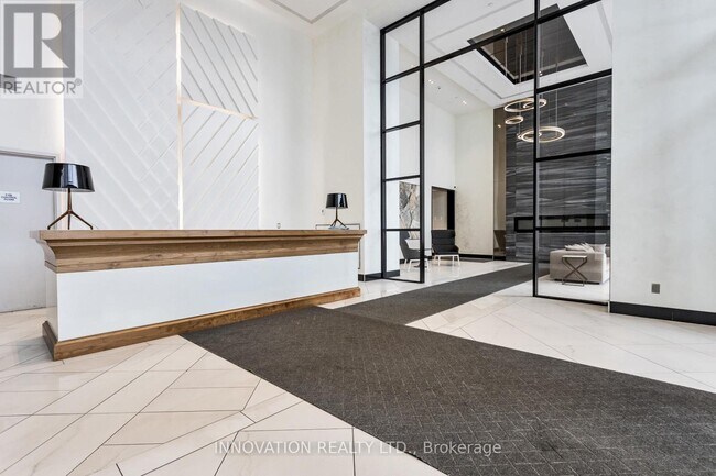 Photo - 255 Bay St Unité 702