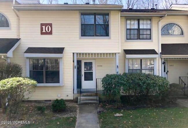 Building Photo - 1004 Arlington Dr