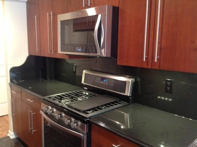 Fairfield Manor At Douglaston