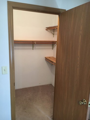 1 bedroom - Amanda Lane Apartments