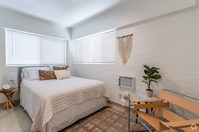 Photo - Kanekapolei Collection