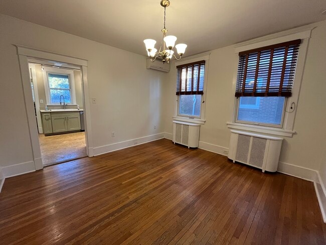 Photo - 2268 Shady Ave