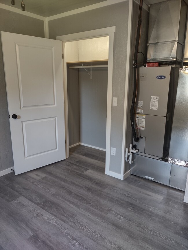 Photo - 546 J Strange Ave