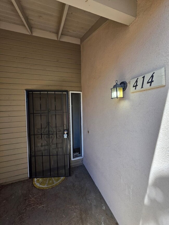 414 Brighton Springs
