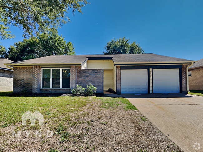 Building Photo - 16723 Summer Dew Ln Rental