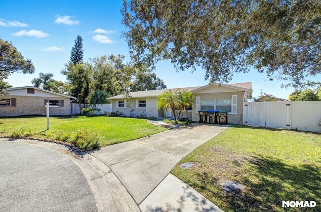 Photo - 5300 Locksley Ave