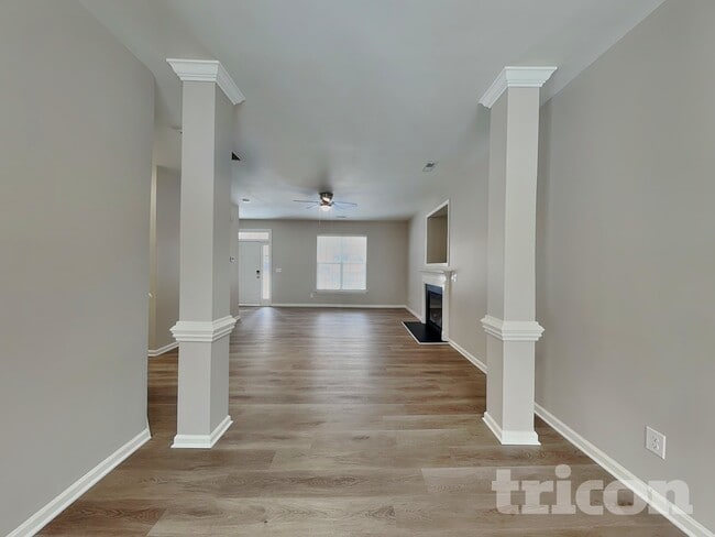 Photo - 8847 Twisted Pine Dr