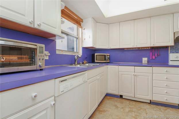 Photo - 1351 NE Miami Gardens Dr