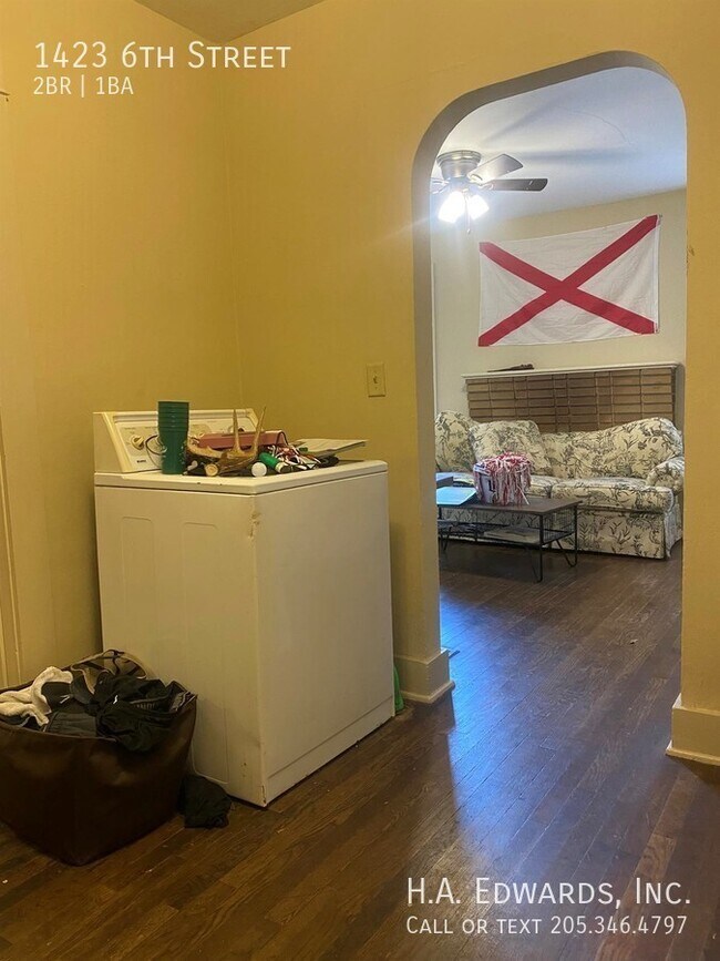Photo - 1423 6th St