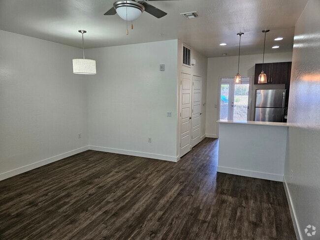 Building Photo - 8053 E Thomas Rd Unit 2222 Rental