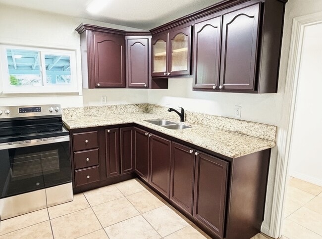 Photo - 835 E Nocta St