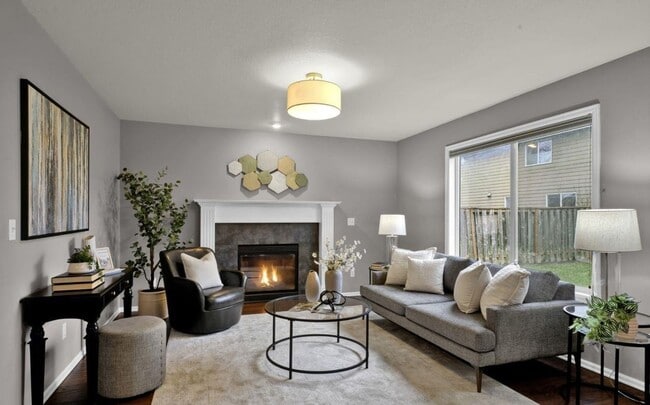 Photo - Beautiful 4 Bedroom Home in Desirable Willamette Landing!!