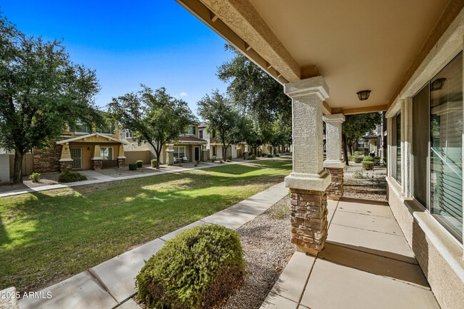 Photo - 1528 S Roadrunner Dr