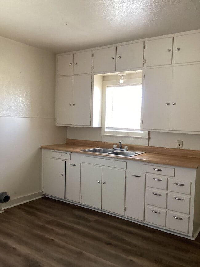 Photo - Charming 2 Bed 1 Bath Home Located in Port...