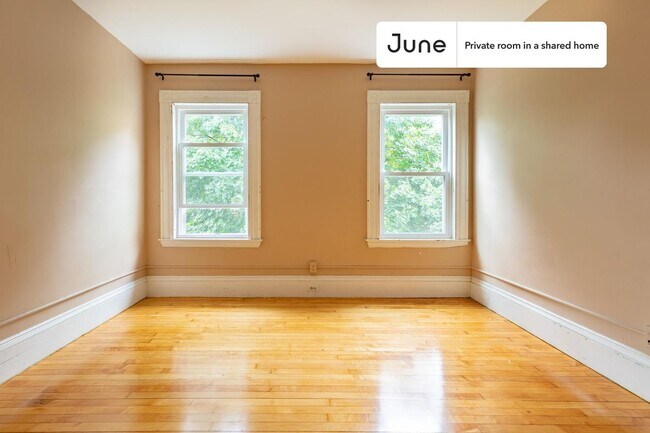 Photo - Room in Shared 6 bed/2 bath home Unit E