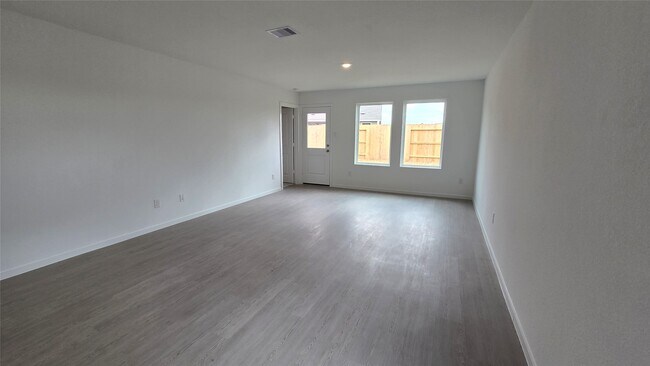 Photo - 6810 Eastern Cottonwood Ln