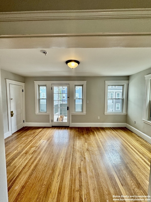 Building Photo - 58 Saxton St Unit 2 Rental
