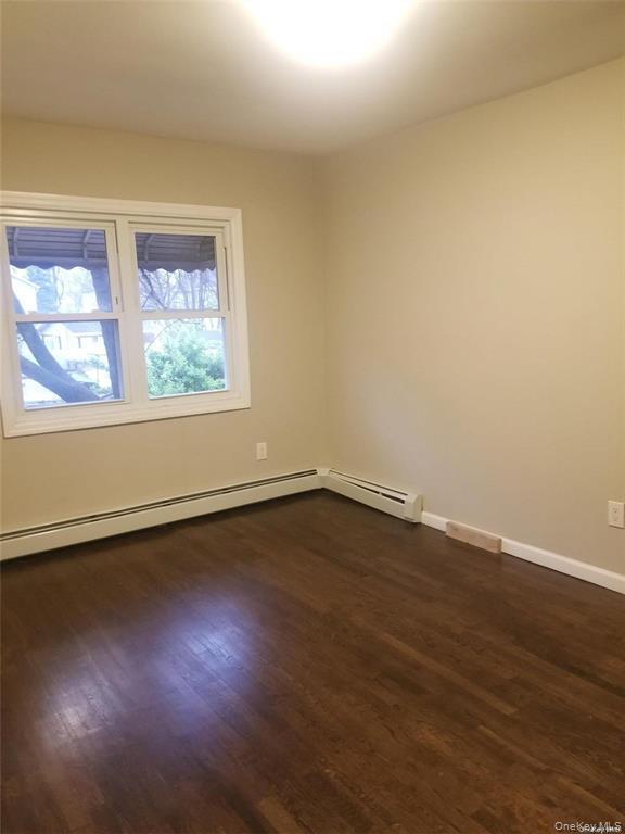 Photo - 99-01 216th St