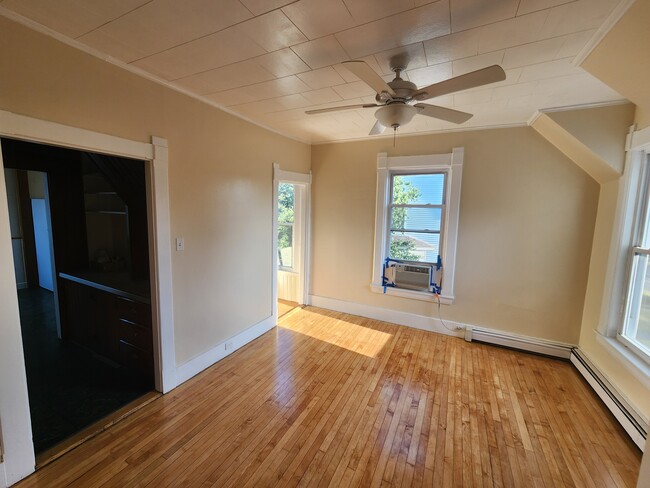 Photo - 735 Pine St Unit 2s