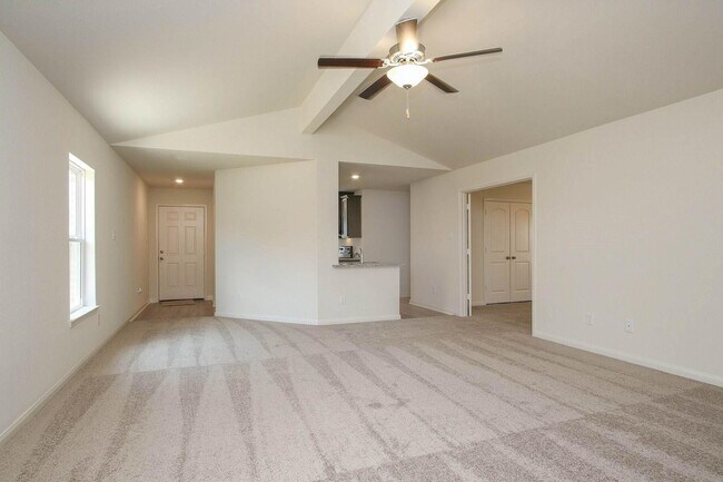 Photo - 432 Elaine Vly Dr