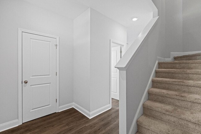 Building Photo - Landing at Lewis Creek Home For Rent!