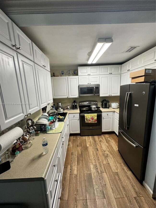 Photo - 633 Mokena Dr