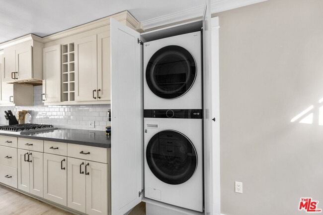 Photo - 9520 Gloaming Dr