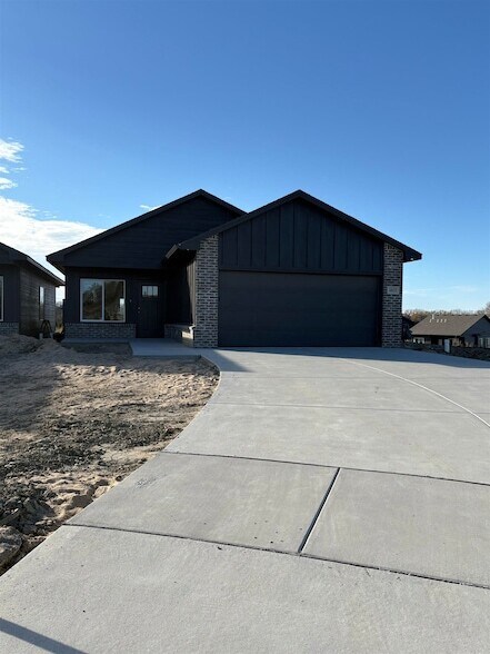 Photo - 4833 N Vassar Ave