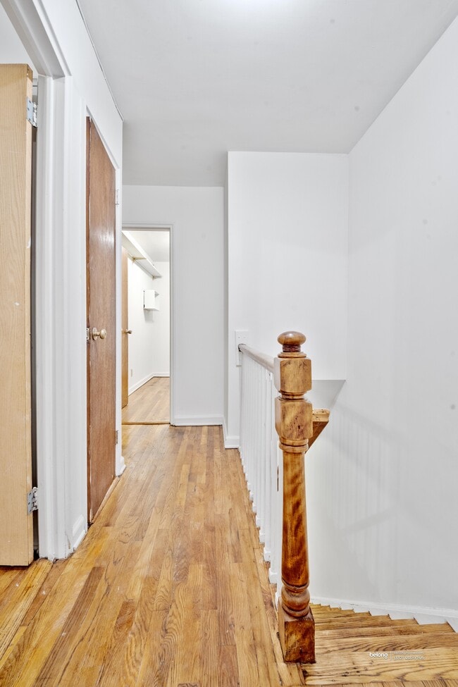 Photo - 3828A Barnes Ave