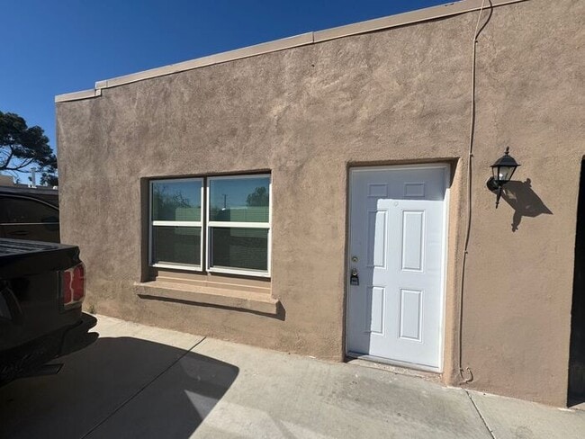 Charming 2 bedroom Casita with AC - Charming 2 bedroom Casita with AC House