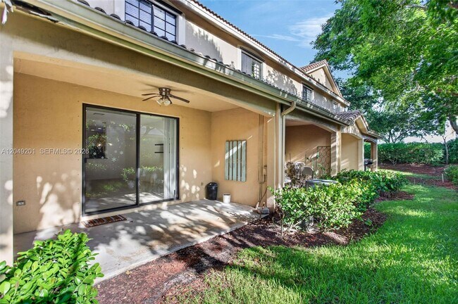 3969 Orange Tree Ln