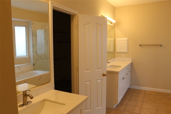 Photo - 1751 Heddon Falls Dr