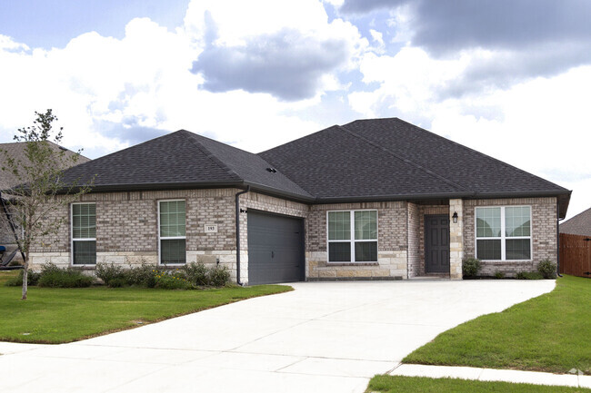 Building Photo - 226 Village Dr Rental