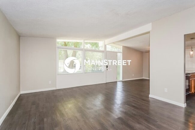 Photo - 3 Bedroom Pet-Friendly Home in FLORISSANT, MO with Main Street Renewal