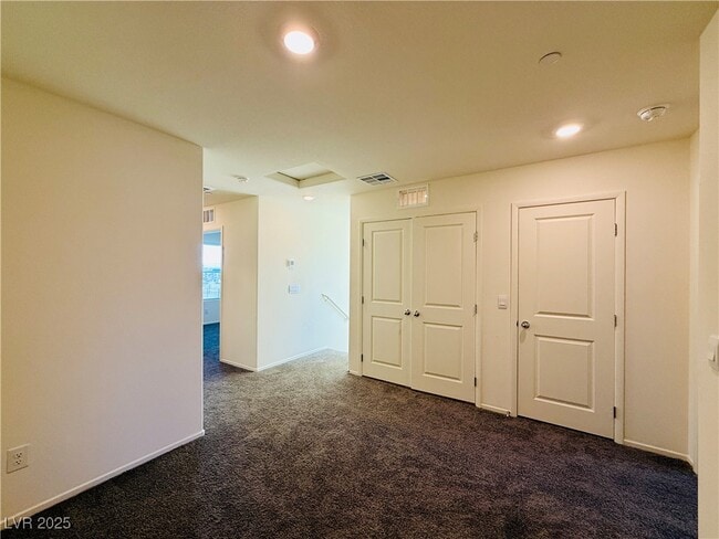 Building Photo - 2562 Blue Passion Ave