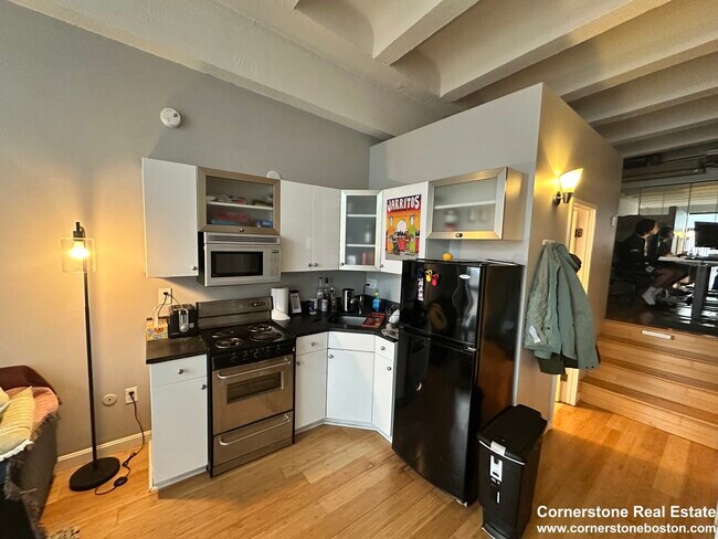 Photo - 12 Stoneholm St Unit 510