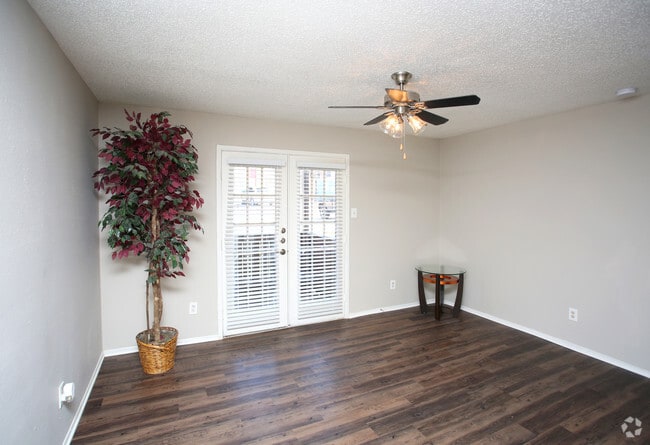 B 1BDx1BA 660SF - Marine Creek Apartments