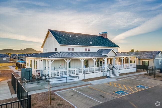 Building Photo - The Logan at Jomax