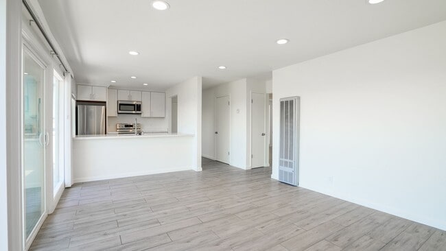 Edgewater Apartments