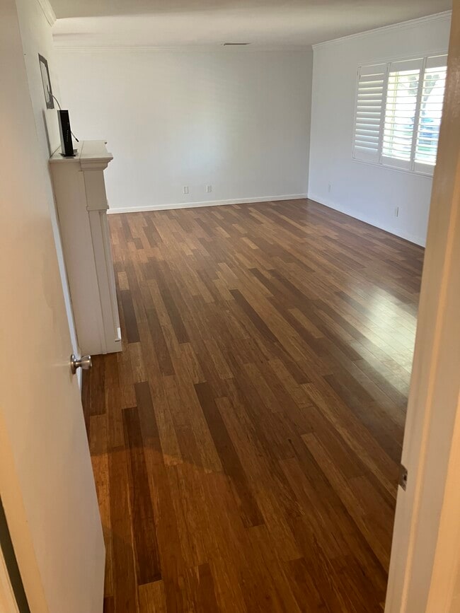 Sala de estar - 14024 Premiere Ave