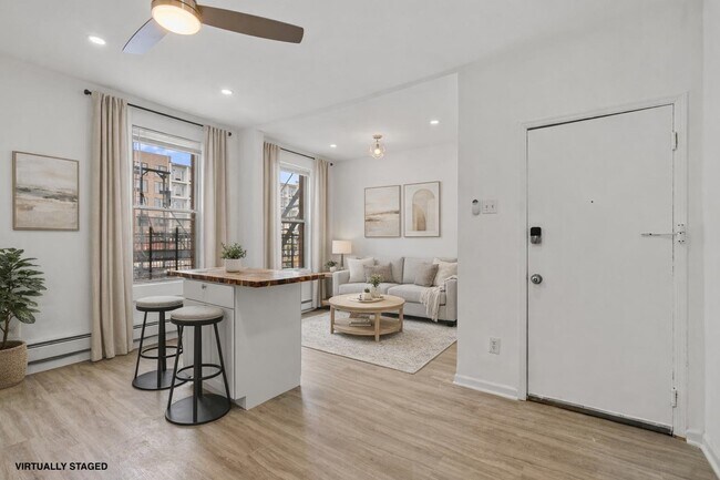 Building Photo - 149 Culver Ave Unit 2