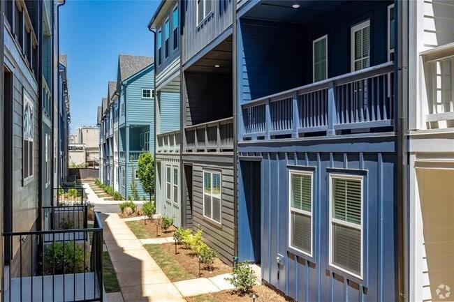 Building Photo - 776 Metropolitan Pkwy SW