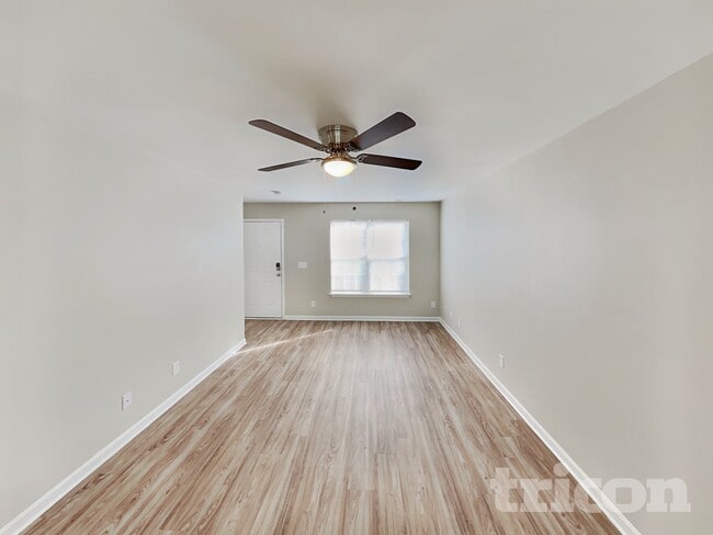 Photo - 3617 Sherbourne Ln